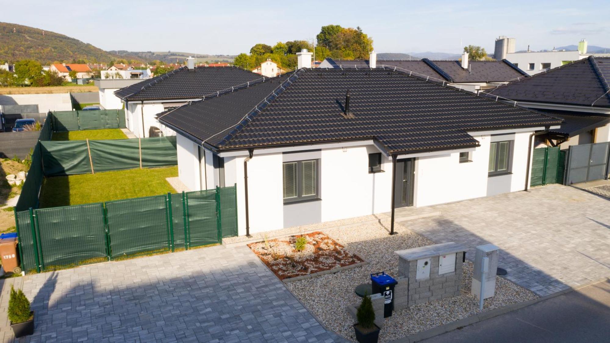 Royal House Trencin Villa Exterior photo